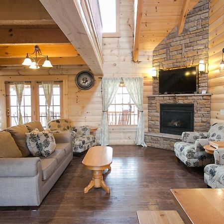 Hummingbird Haven Cabin By Amish Country Lodging 베를린 외부 사진