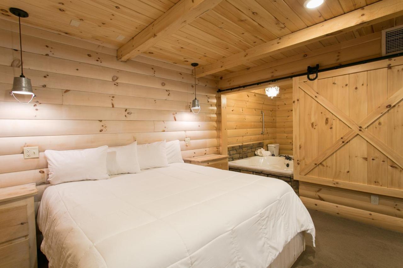 Hummingbird Haven Cabin By Amish Country Lodging 베를린 외부 사진